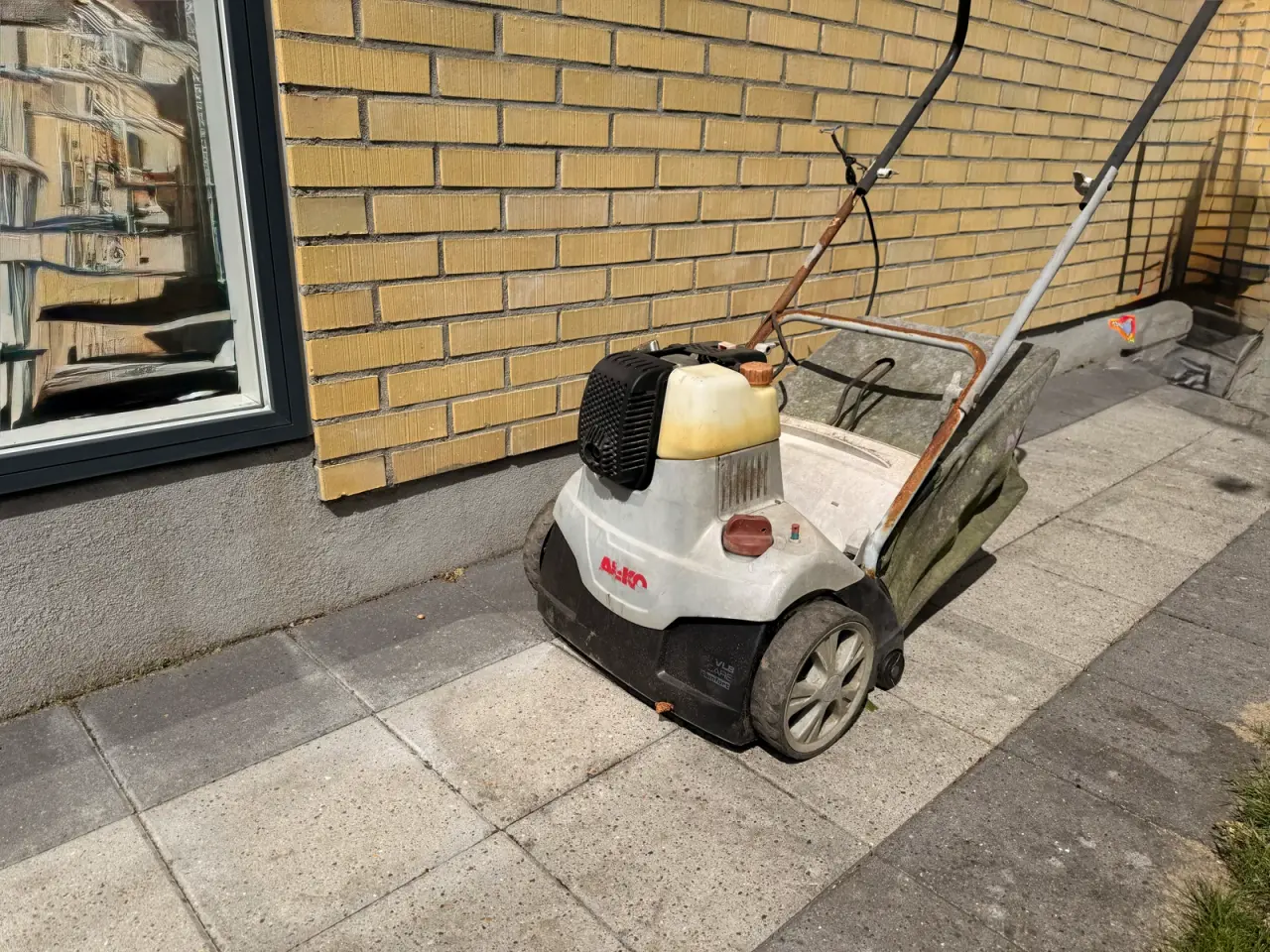 Billede 1 - Alko mosfjerner / vertikalskærrer