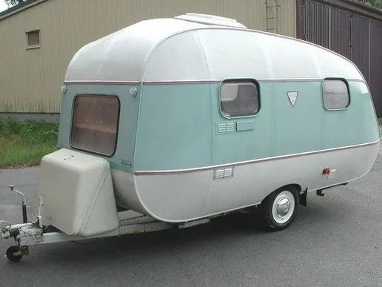 Billede 1 - KØBES - Veterancampingvogn - KØBES