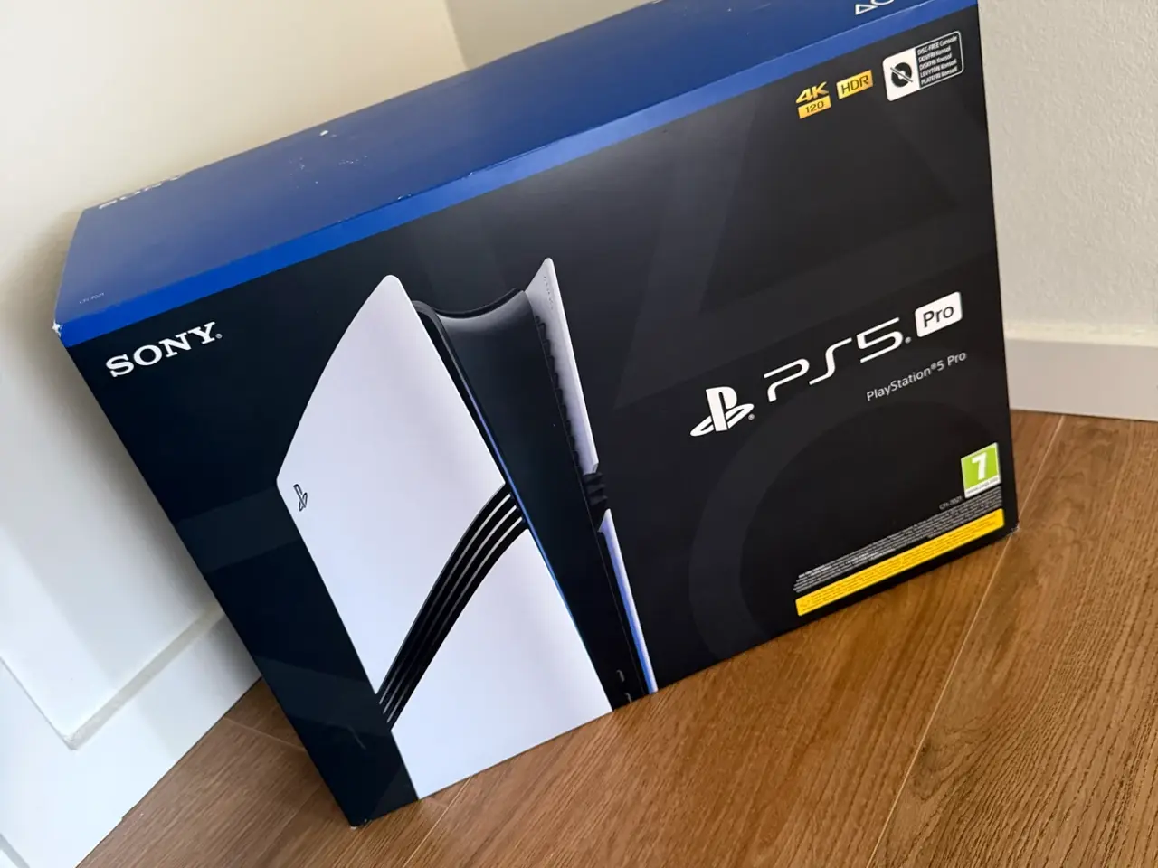 Billede 1 - Ps5 pro - med disk/cd drev - spil og controller