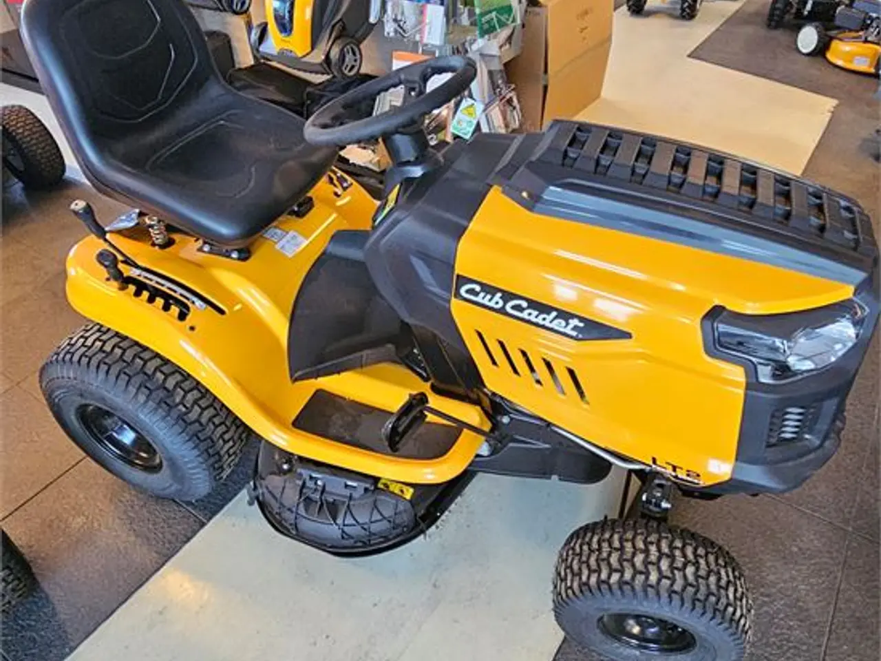 Billede 3 - Cub Cadet LT2 NS92 - New