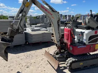 Takeuchi TB210R
