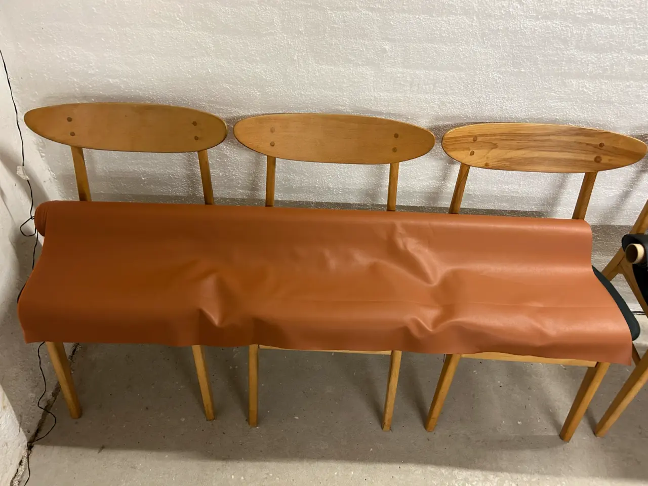 Billede 9 - 6 stk. Farstrup No. 210r spisebordsstole – massiv