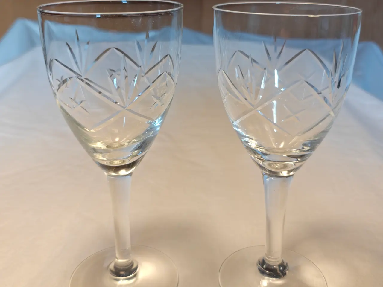 Billede 7 - Ulla glas rødvin højde 18cm,17cm,grønne glas,portv