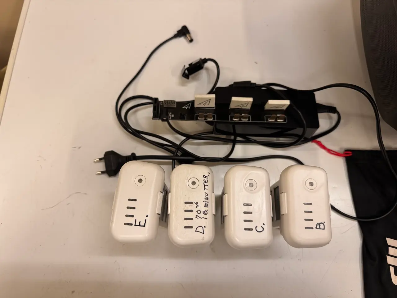 Billede 2 - Rygtaske og batterier til DJI drone Phantom 3 Pro
