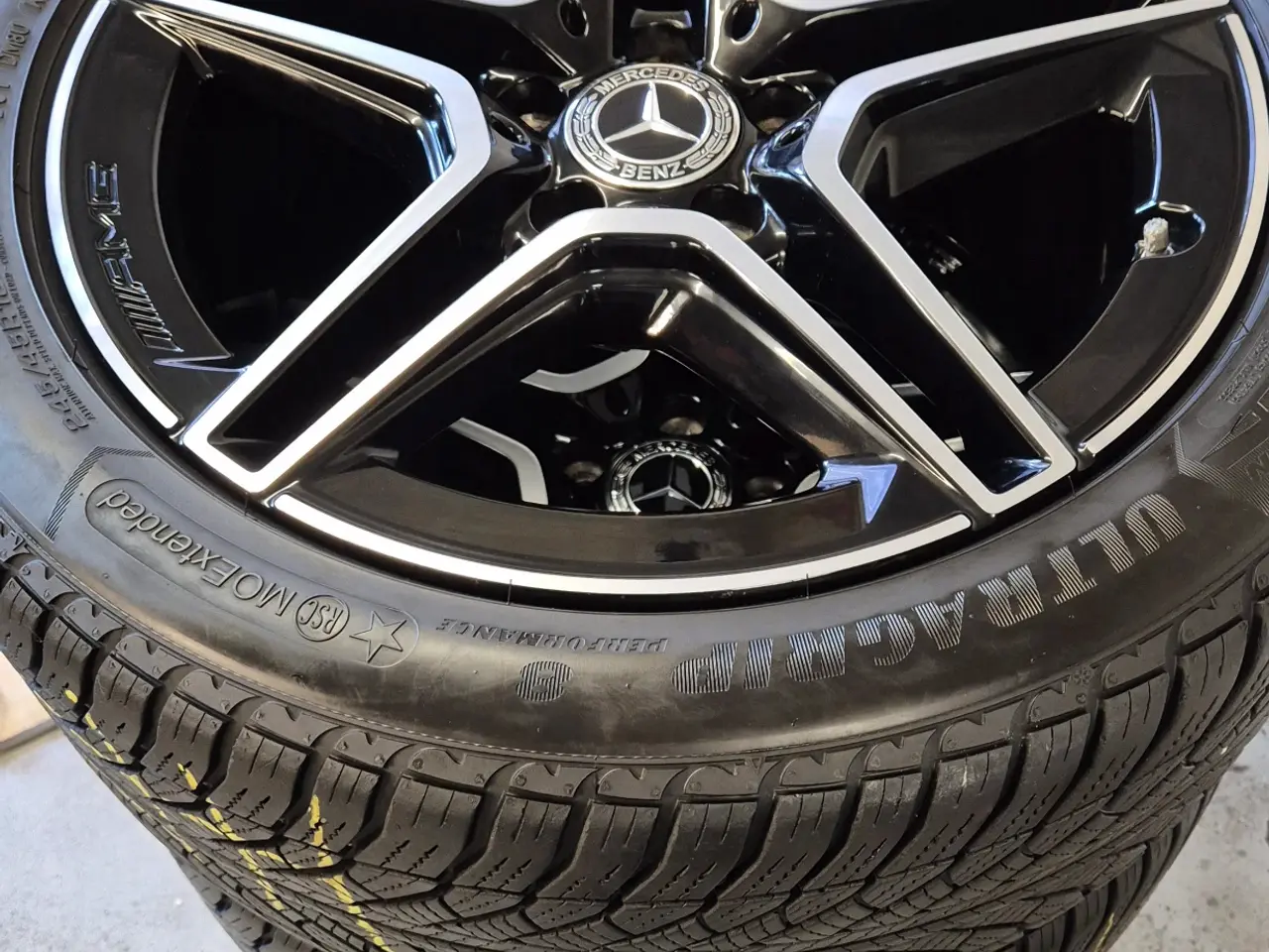 Billede 2 - MERCEDES "AMG" ORIGINAL ALUFÆLGE MED NYE VINTERDÆK
