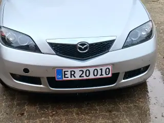 Mazda 2. 1.4 benzin