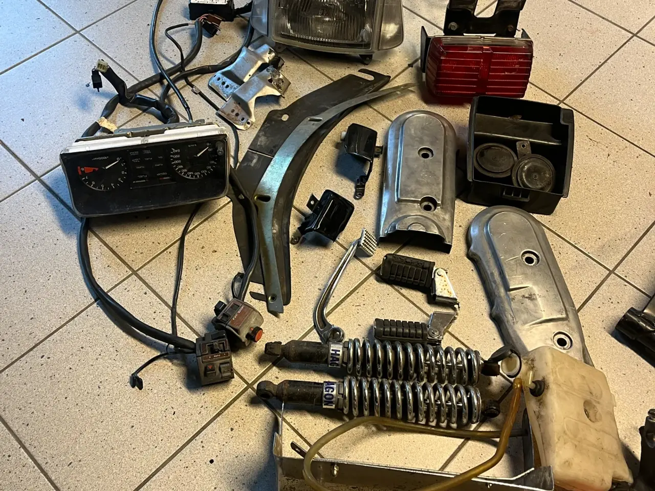 Billede 11 - Honda gl1200 dele