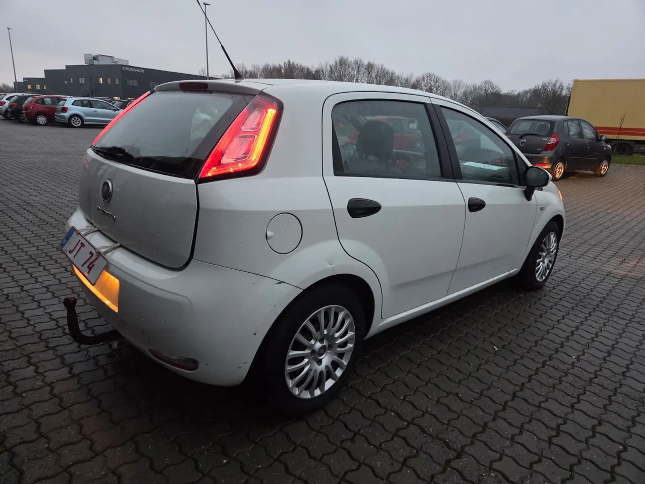 Billede 3 - Til salg: Fiat Punto 2012