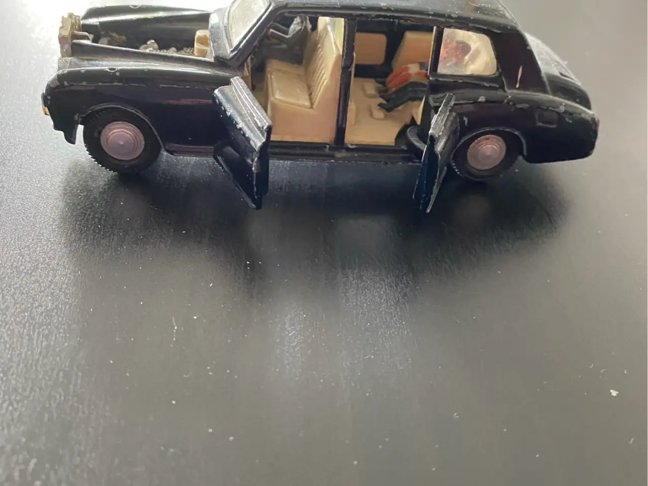 Billede 3 - Dinky Toys nr. 152 Rolls-Royce Phantom V Limousine