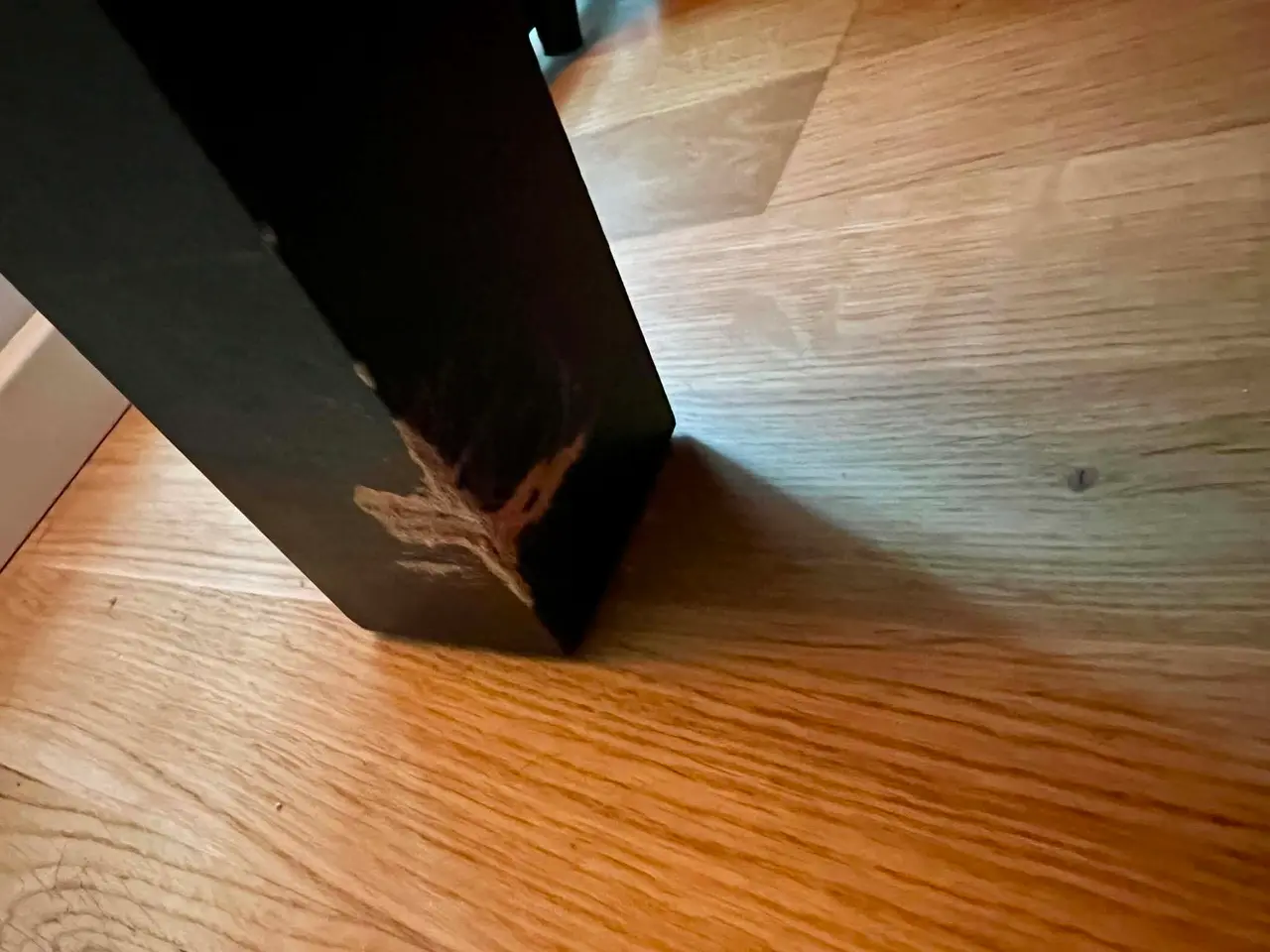 Billede 6 - Flot spisebord med 6 velourstole – komplet sæt