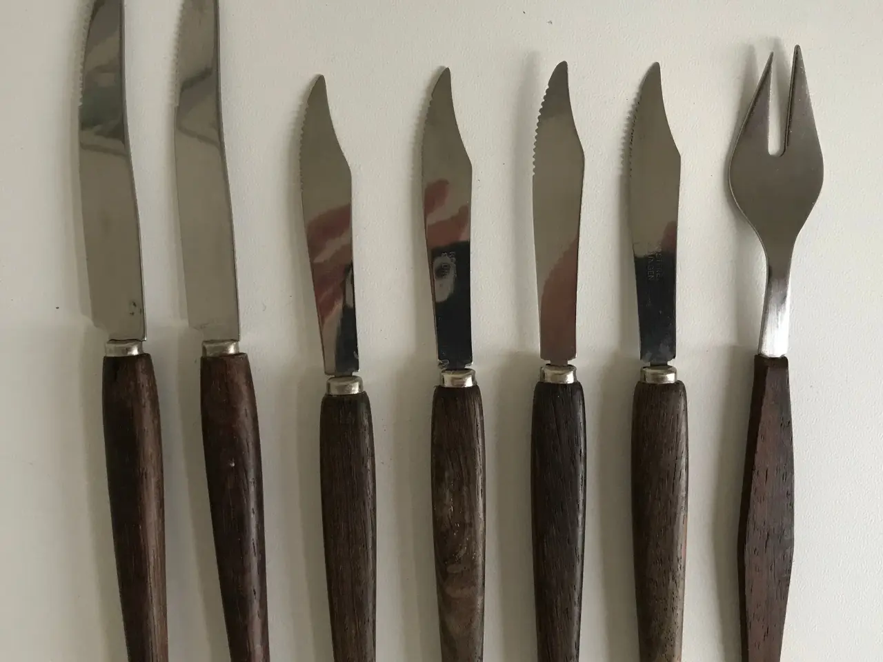 Billede 1 - Frugtknive & Pålægsgaffel m/palisanderskaf