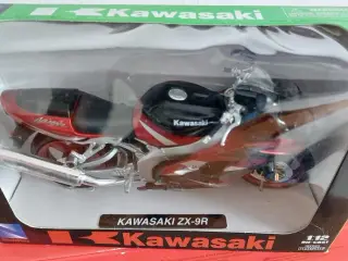 Modelmotorcykel 1:12 Kawasaki