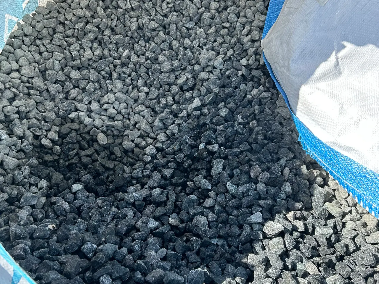 Billede 2 - Sorte granitskærver 16-22 mm