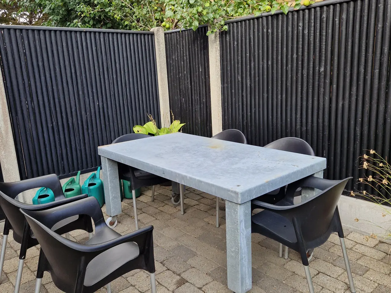 Billede 1 - Galvaniseret havebord