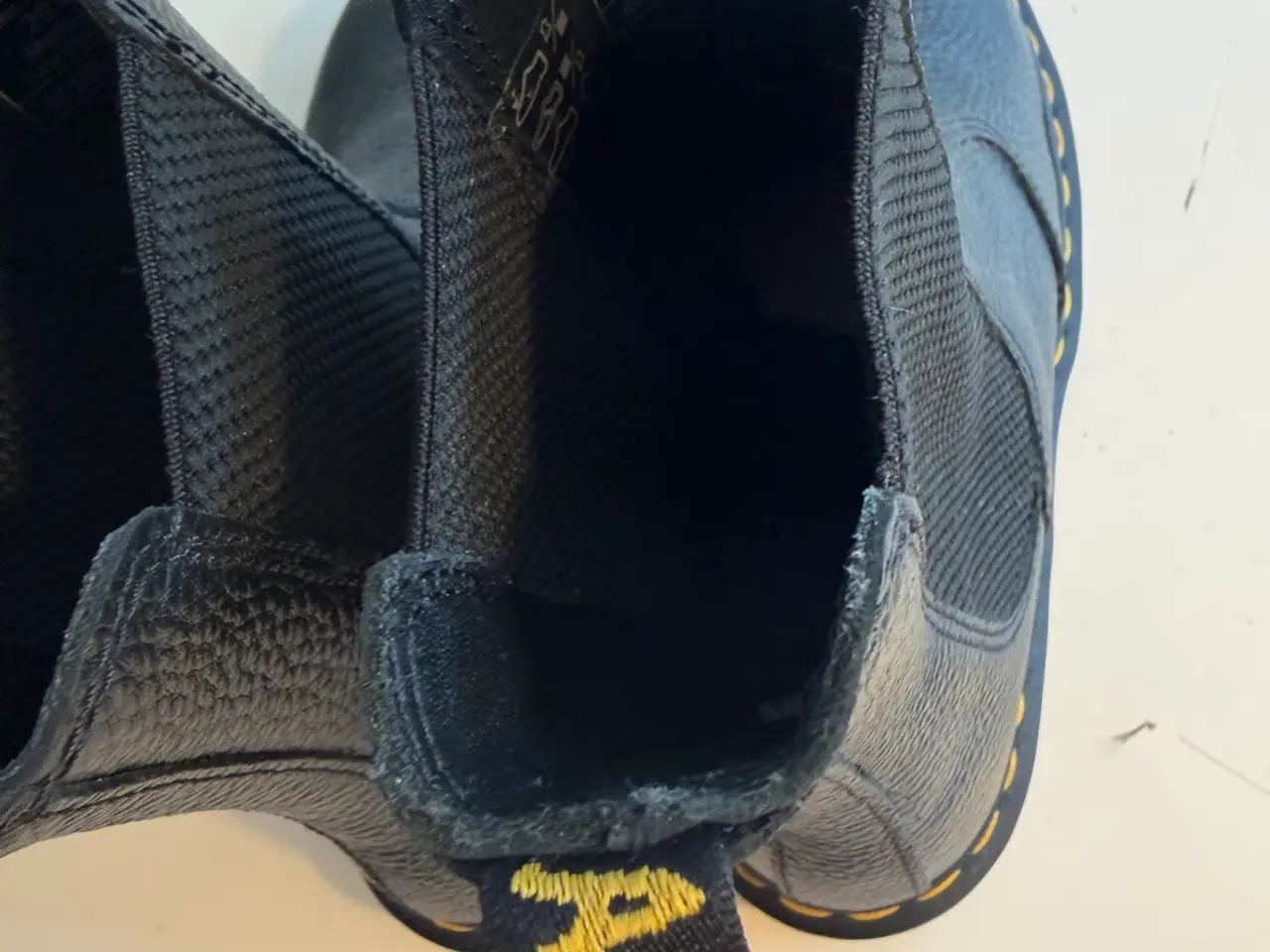 Billede 2 - Flotte Dr. Martens-støvler i sort mat læder
