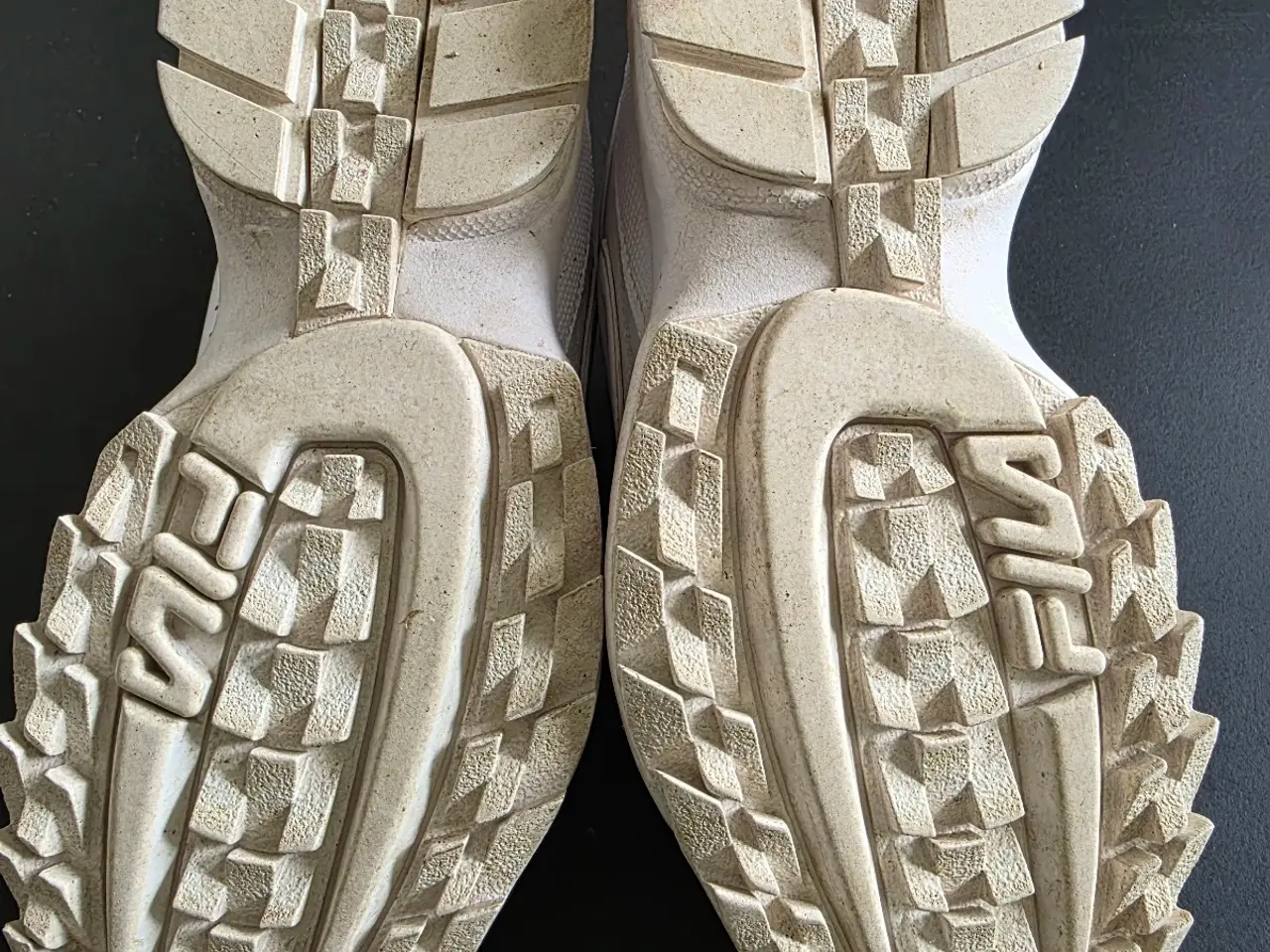 Billede 8 - Fila Disruptor sko str. 33,5