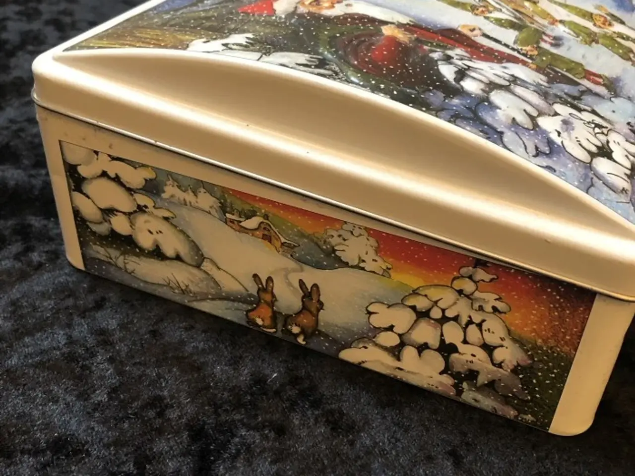 Billede 2 - Metaldåse med charmerende julemotiver