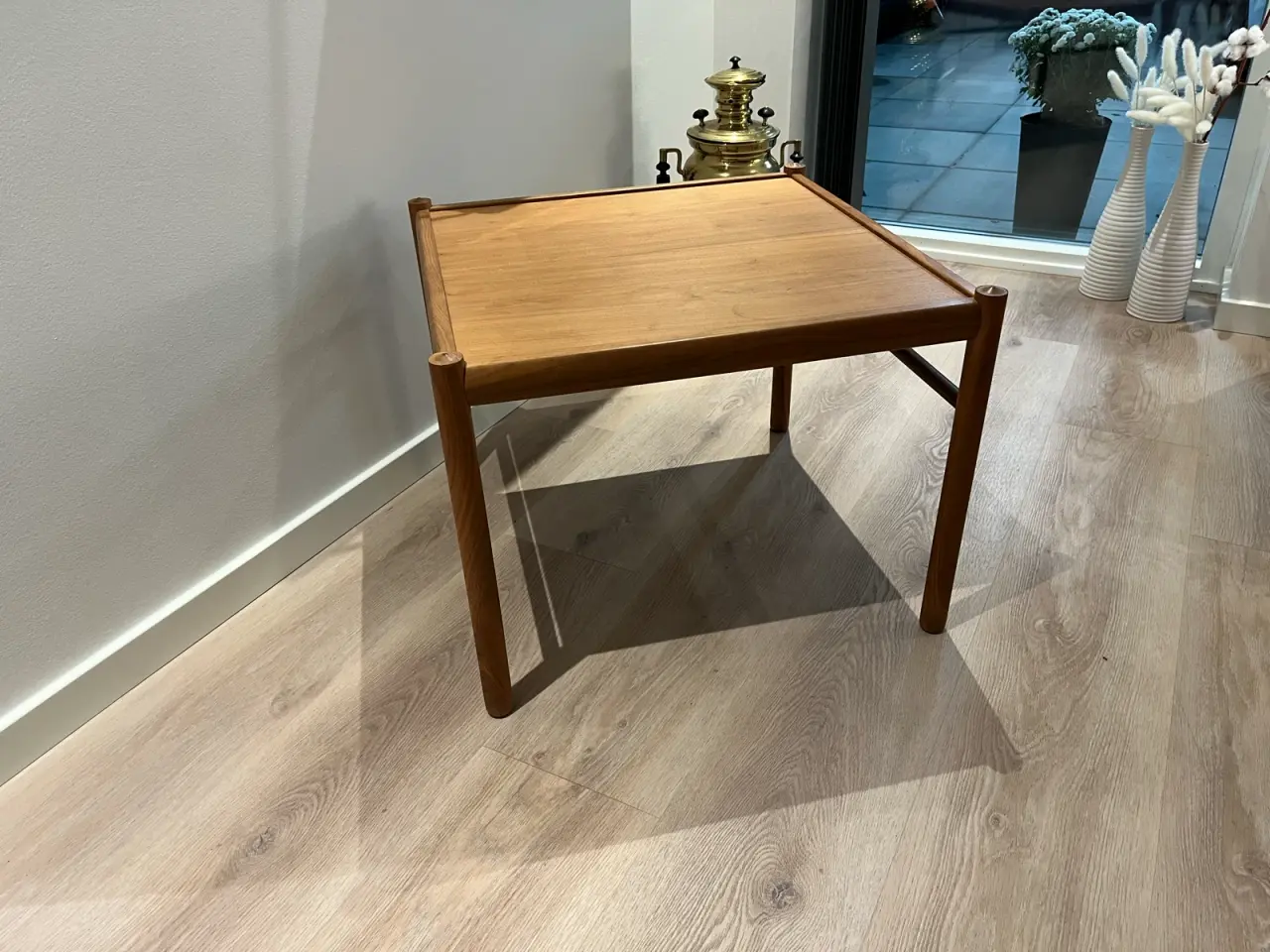 Billede 4 - Designer Ole Wanscher Sofabord i olieret valnød.