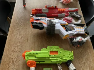 Fede Nerf legetøjsgeværer med skud