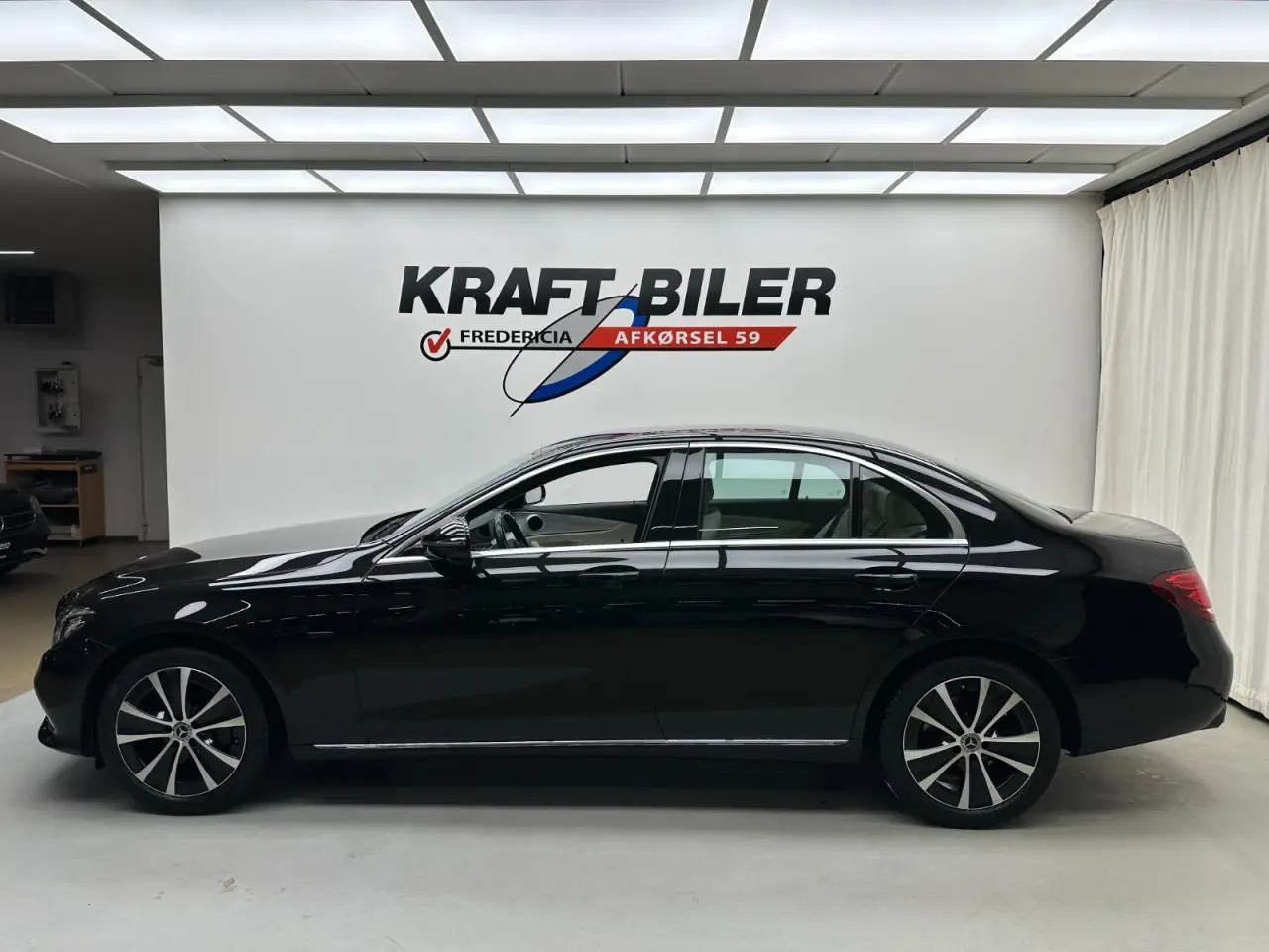 Billede 2 - Mercedes E300 de 2,0 Avantgarde aut.