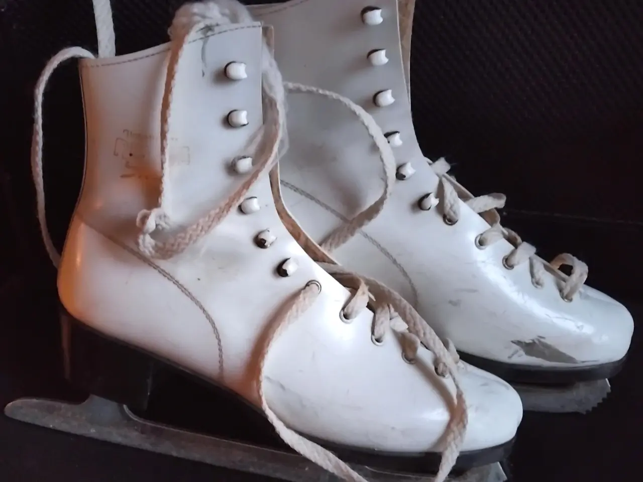 Billede 1 - KUNSTSKØJTER / Ice Figure Skates HUMMEL Str. 35.