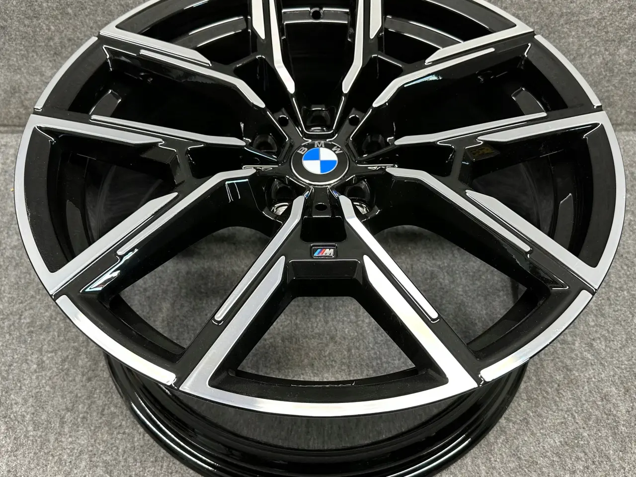Billede 1 - ALUFÆLGE BMW i4 G26 19 859M 8,5J og 9J x 19"