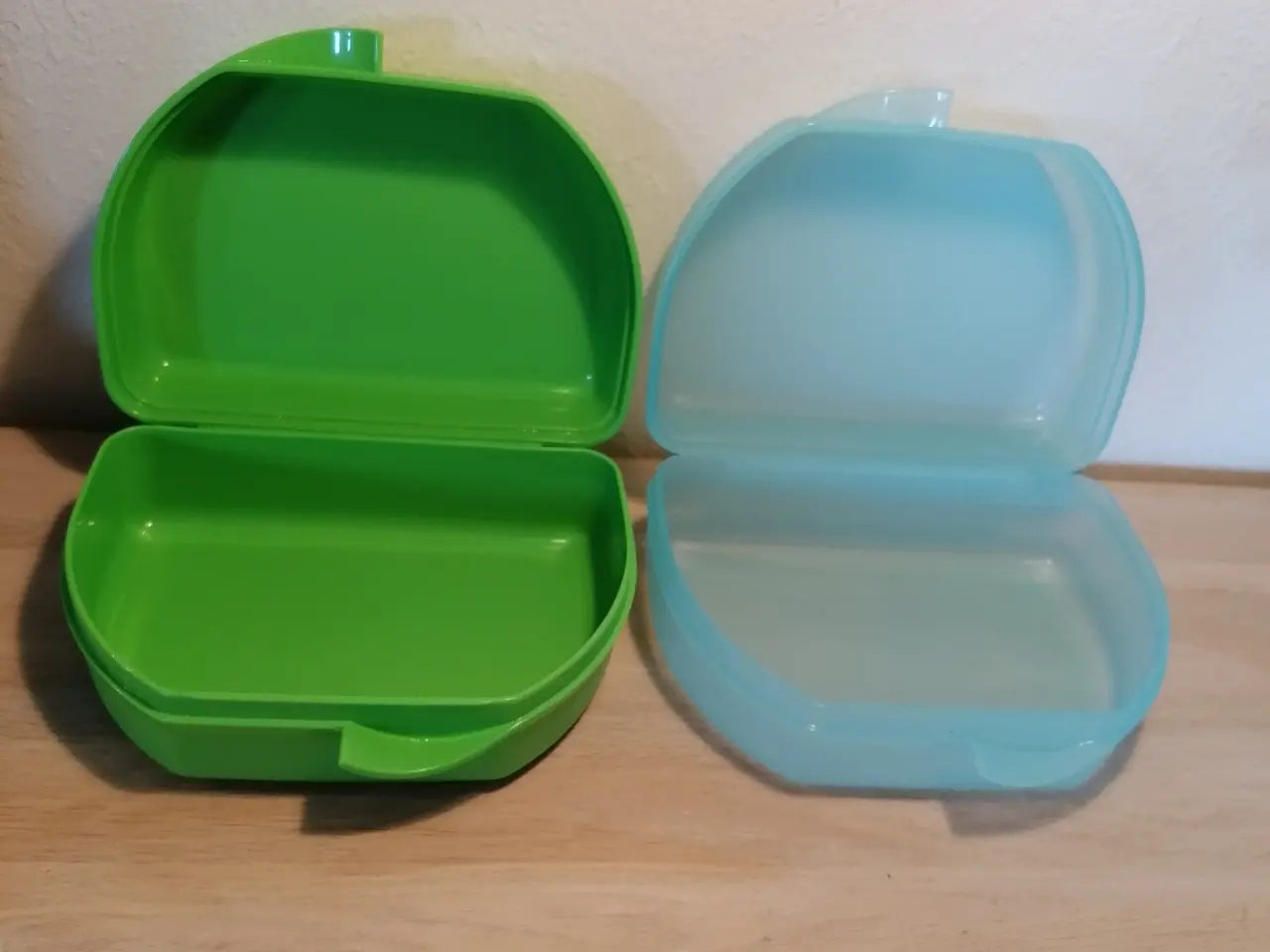 Billede 2 - Tupperware madkasse/ bøtte
