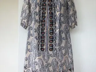 Sommerkjole / Tunika. Ny - DRANELLA str. 38
