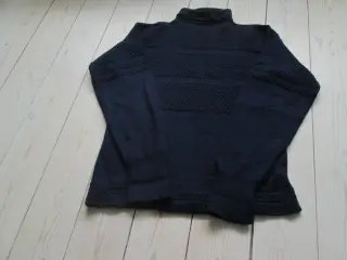 Sweater i ren ny uld