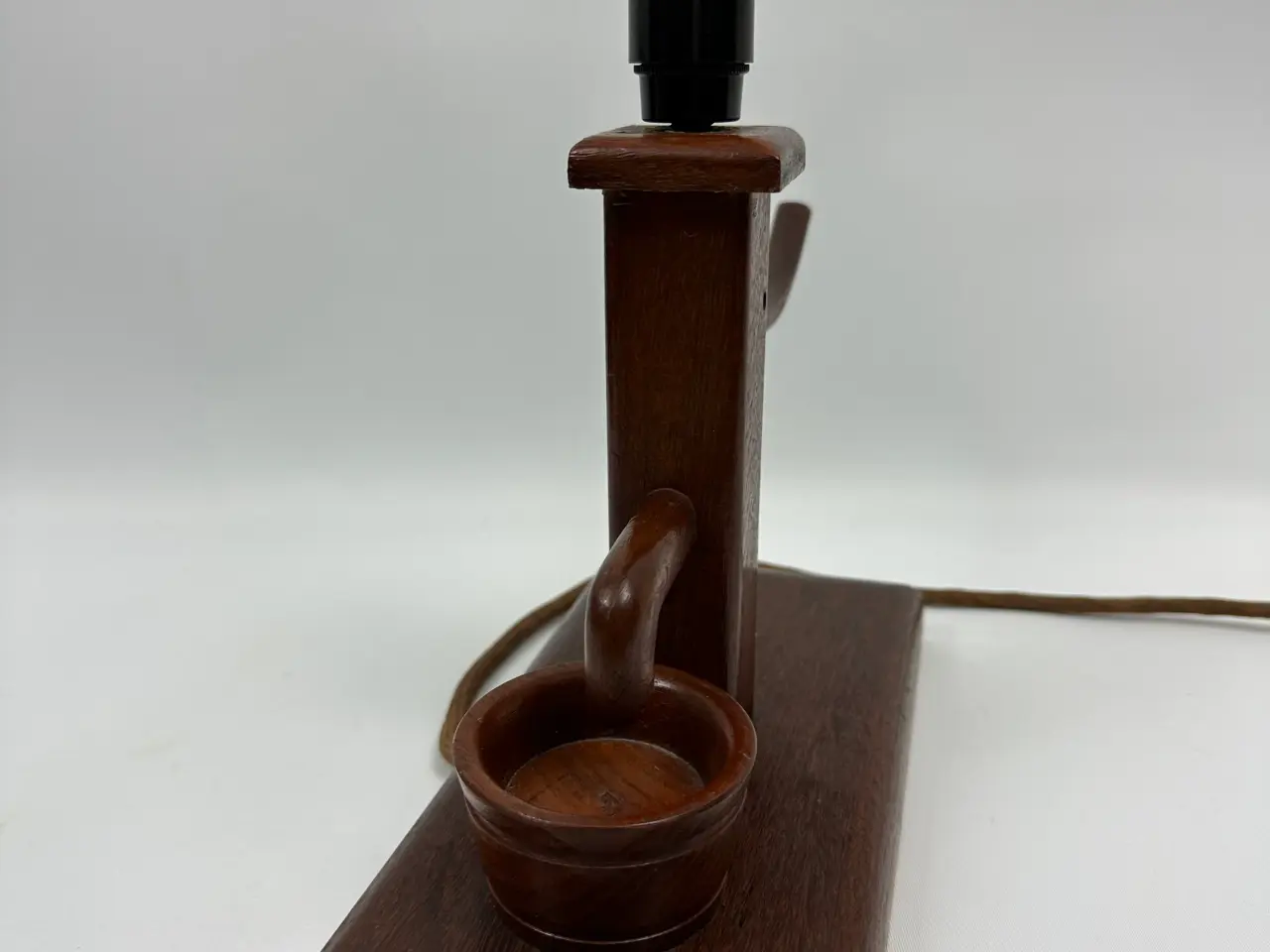 Billede 7 - Retro bordlampe i teak designet som brønd