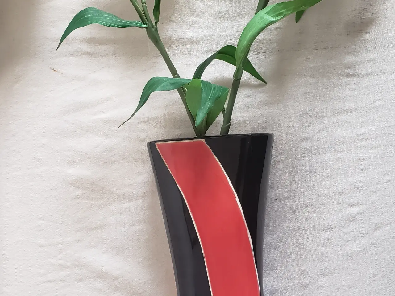 Billede 4 - Retrovase sort/rød