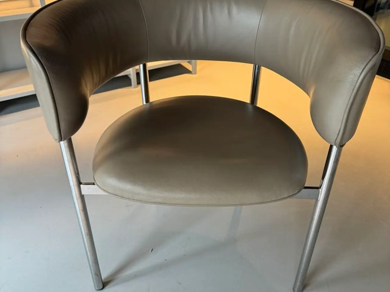 Billede 1 - FONT Dining læderstol
