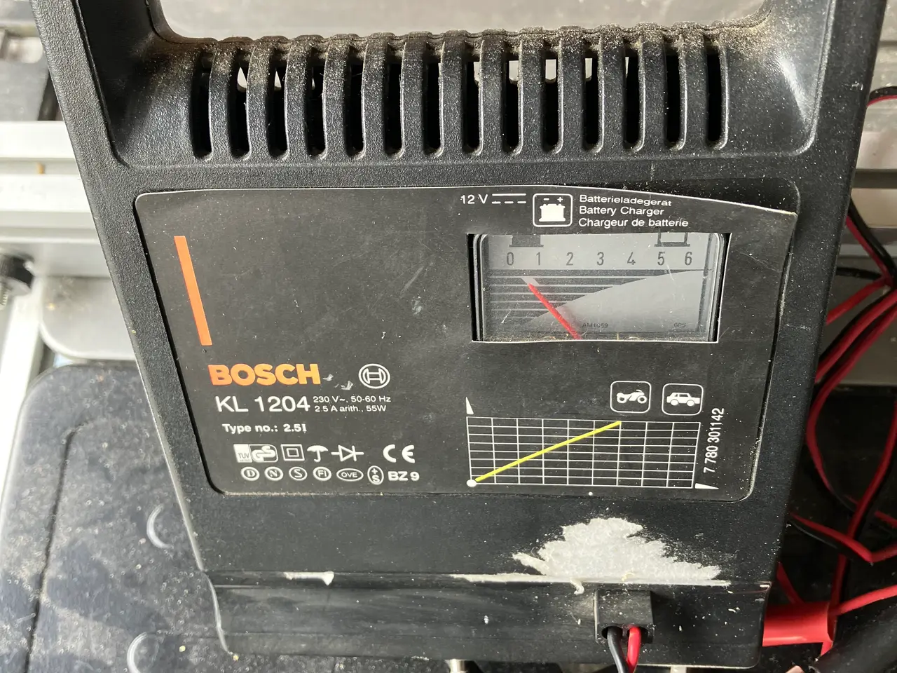 Billede 2 - Bosch KL 1204 bil og MC lader