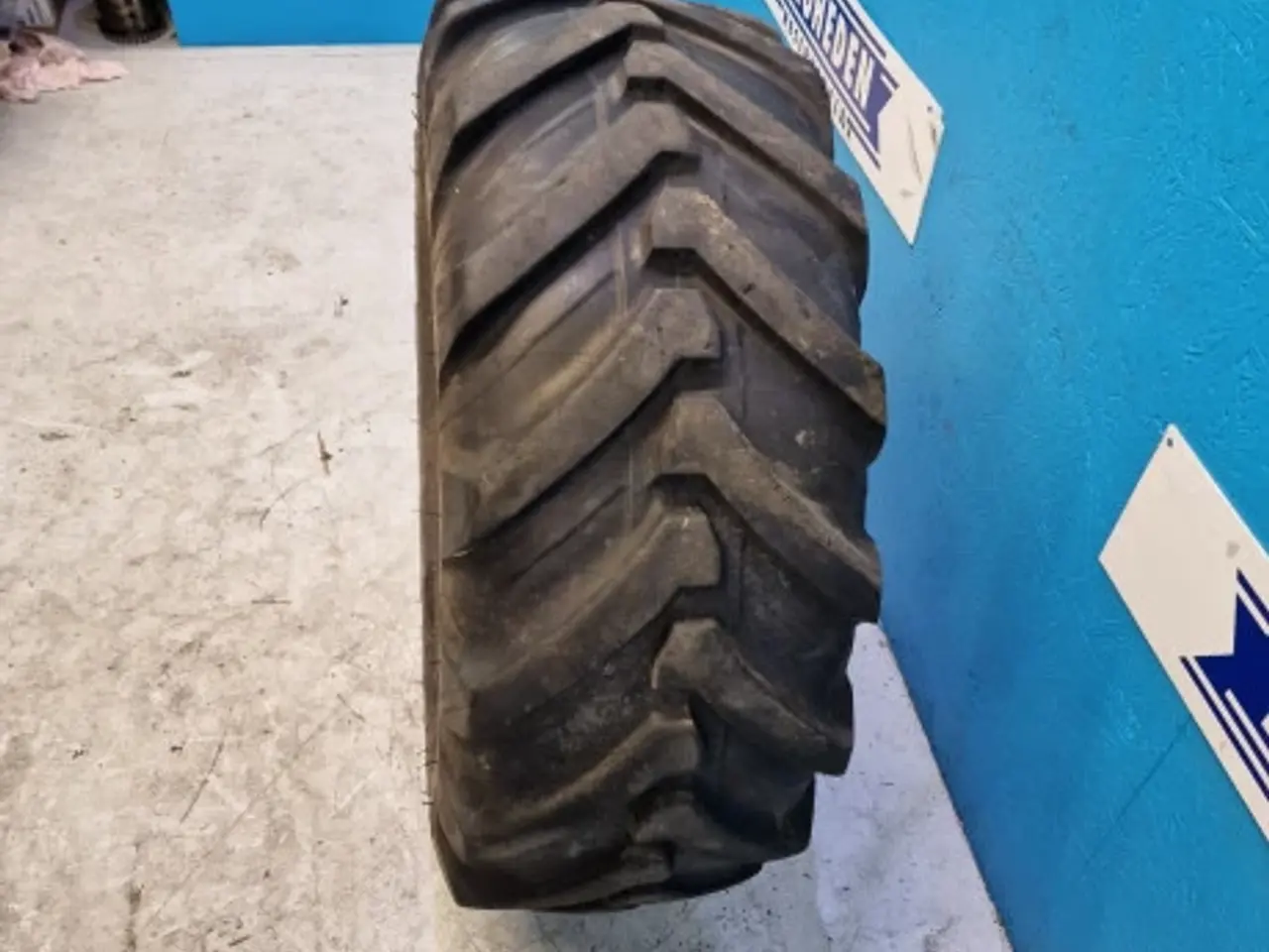 Billede 4 - 18" 340/80R18