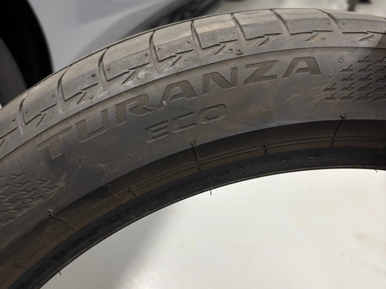 Billede 5 - 2 stk. Bridgestone Turanza 235/45R21 sommerdæk