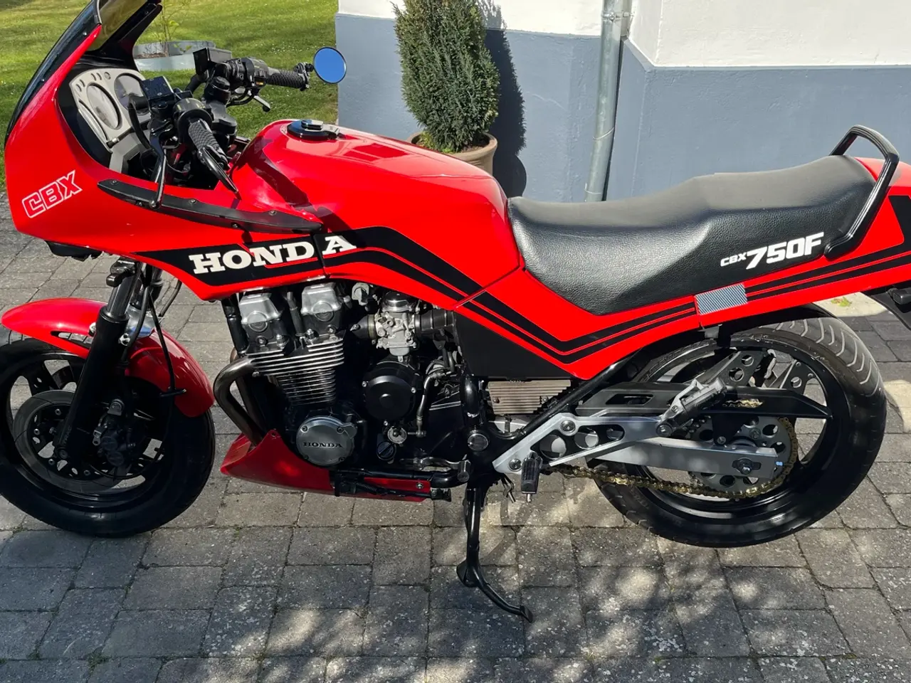 Billede 12 - Honda cbx750 f - ny stand!!!!!