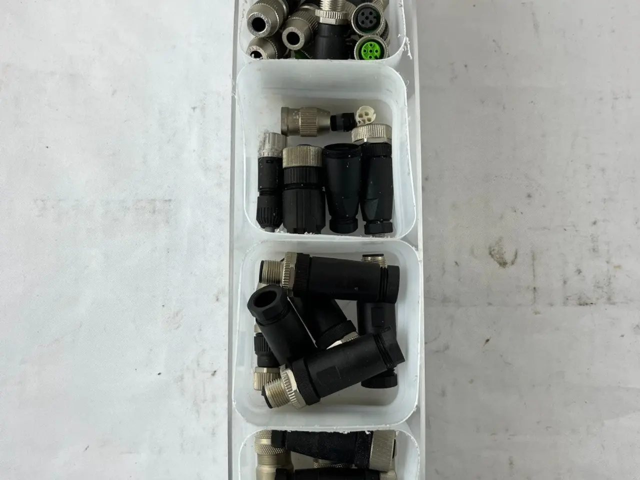 Billede 4 - M12 Field Wireable Connectors 4 & 5 Pin Angled