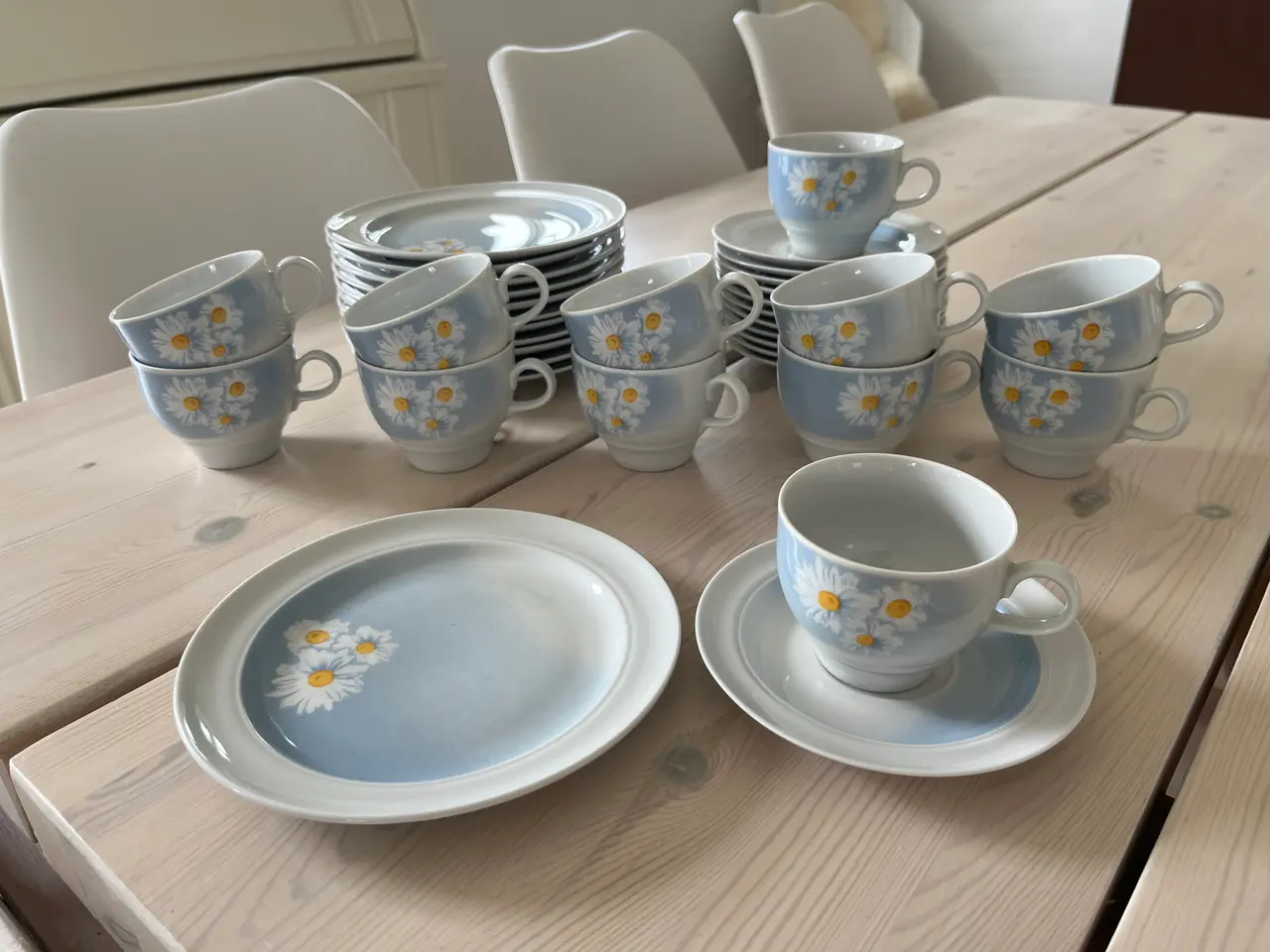 Billede 1 - Kopper, Underkopper, Kagetallerkner, Margueritte