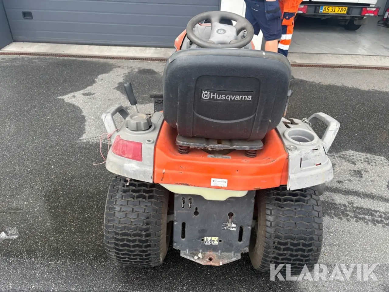 Billede 6 - Græsslåmaskine Husqvarna YTH 150 TWIN