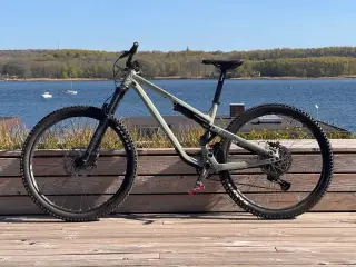 Commencal Meta TR V4, Medium, NY!