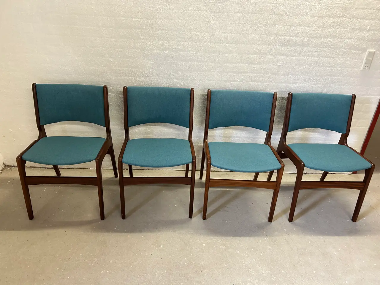 Billede 6 - Smukke Erik Buch spisebordsstole i teak (Model 89)