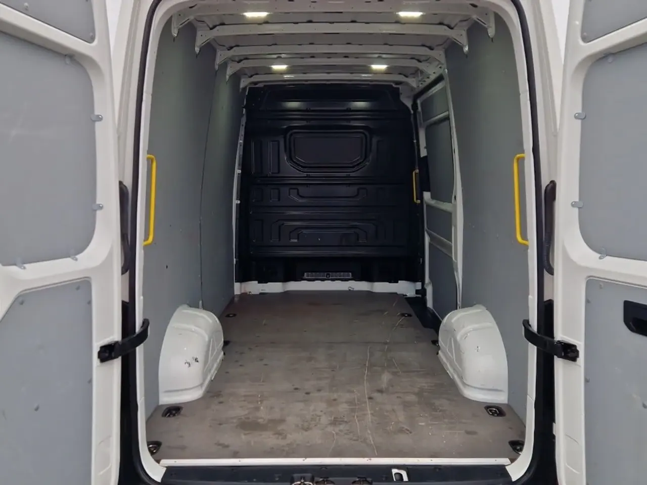 Billede 11 - VW Crafter 35 2,0 TDi 177 Kassevogn L3H3 aut.