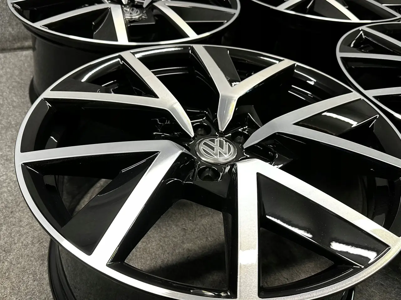 Billede 7 - VW TOUAREG III BRAGA 760 20 9J x 20" 5x112 ET 33