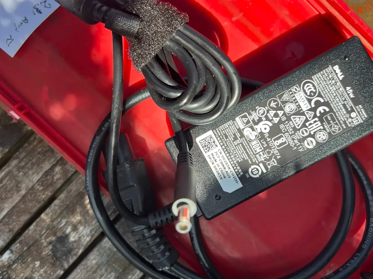 Billede 3 - Oplader til Dell bærbar computer