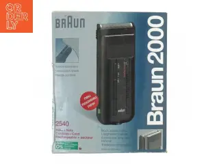 Braun kombinationsshaver fra Braun (str. 17 x 14 x 5 cm)