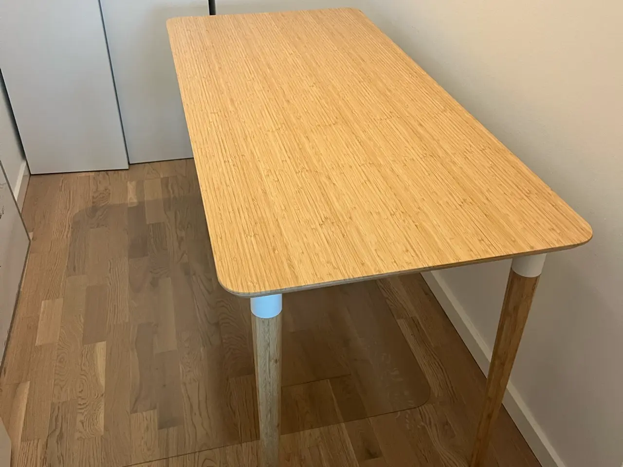 Billede 2 - Bord fra IKEA