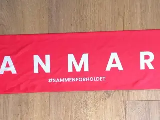 NYT DANMARK/DHF HALSTØRKLÆDE, 140 CM
