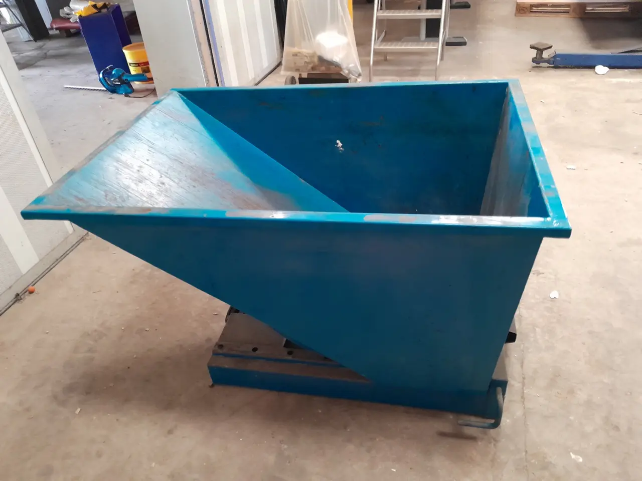 Billede 3 - Intra 600L tipcontainer