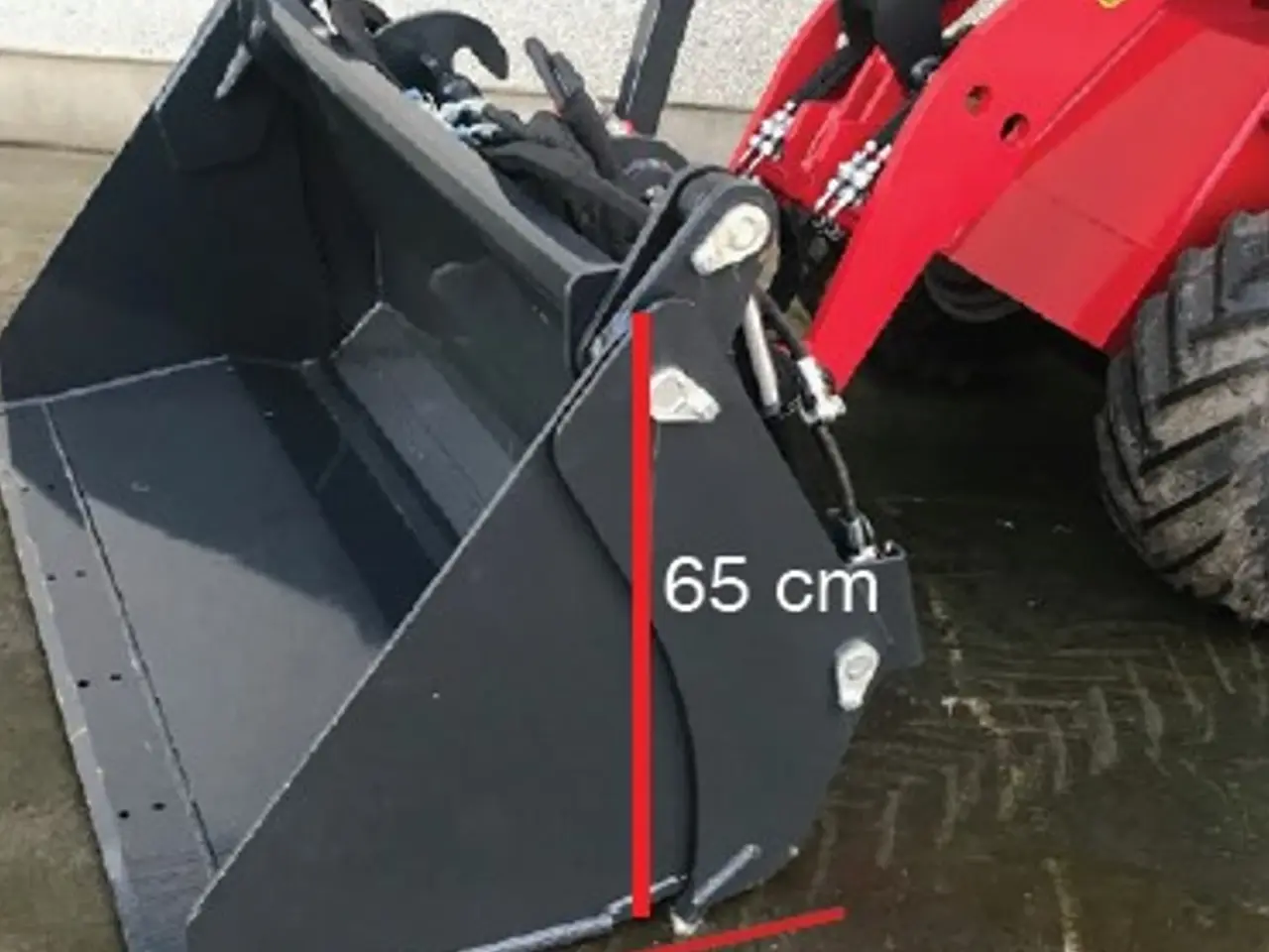 Billede 2 - - - - 4iÉn Skovl til minilæsser / frontlæsser 1,2m-2,4m og 0,37m3-0,74m3 4iÈn Skovl til minilæssere og frontlæssere