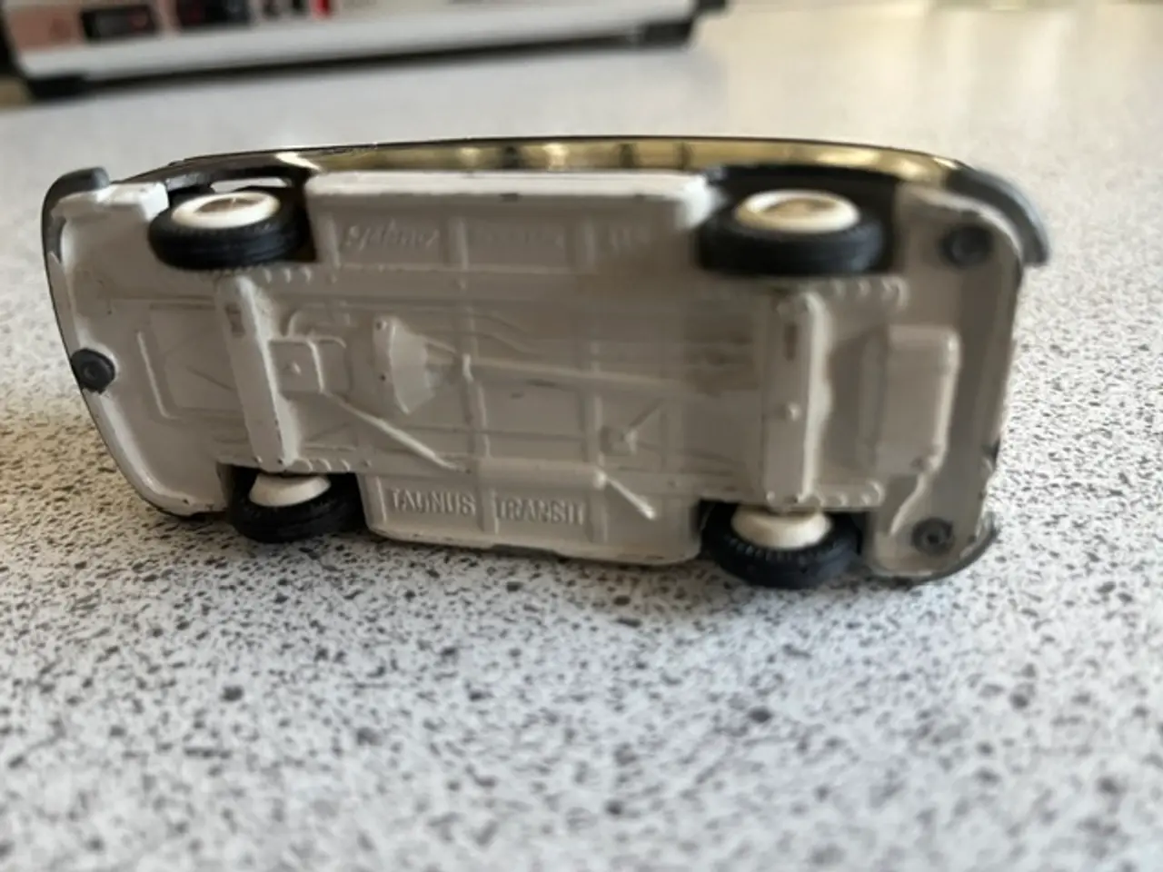 Billede 5 - Tekno Taunus Transit Falckbil